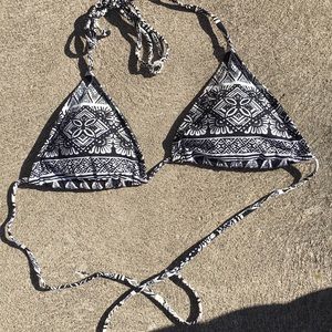 Black and white triangle bathing suit top